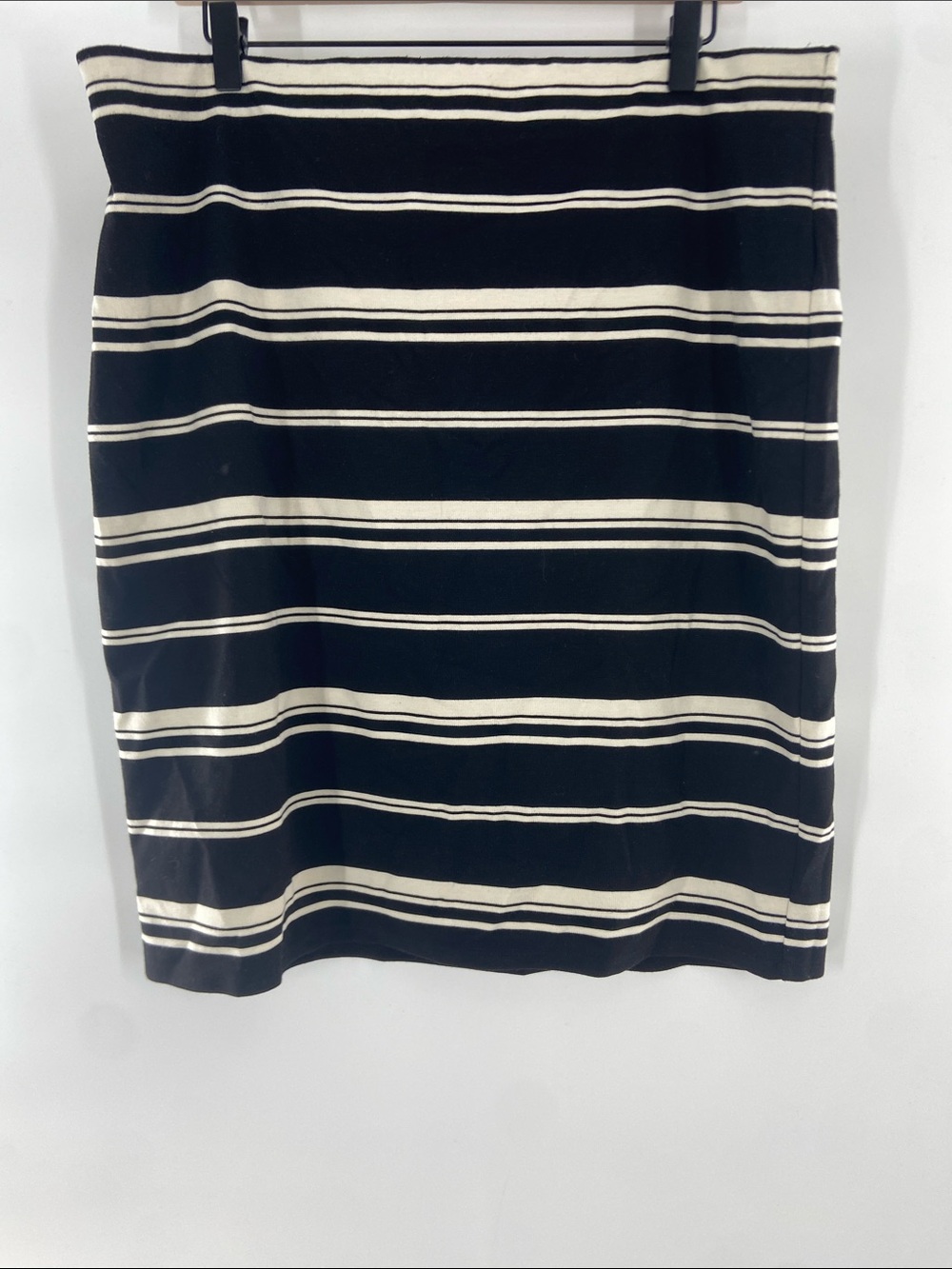 Db Established 1962 Black and White Striped Skirt Size 1X Gently Used